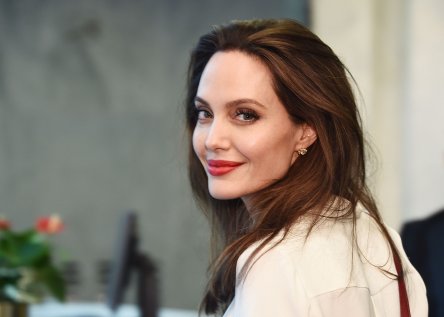 Анджелина Джоли снимет фильм с Томом Харди
